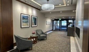 8 Whittier Pl 17D, Boston, MA 02114