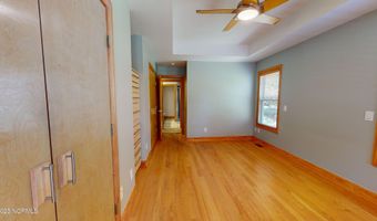 245 Lakeside Dr, Aberdeen, NC 28315