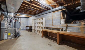 2501 Pine Cove Dr, Tucker, GA 30084