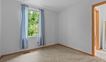 1097 Pebble Brook Dr, Columbus, OH 43240