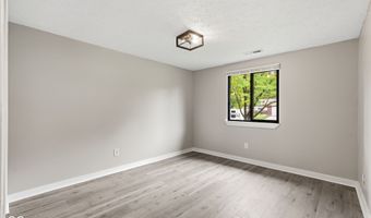 7210 Chimney Rock Ct, Indianapolis, IN 46217