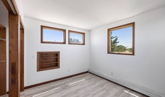 154 Shore Dr E, Amagansett, NY 11930