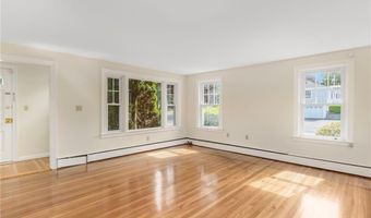 175 Kay St, Newport, RI 02840