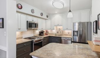 2712 KENWOOD Ave, Alexandria, VA 22302