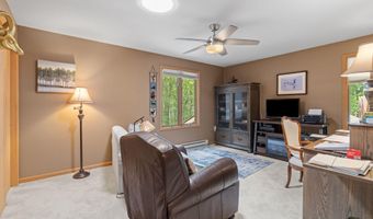 129 Woodbury, Blakeslee, PA 18610