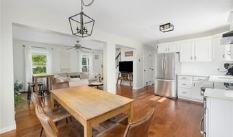 121 Spofford Ave, Warwick, RI 02888