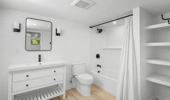 58 Bliss Rd, Newport, RI 02840