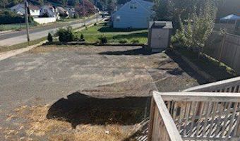 143 Divinity St, Bristol, CT 06010