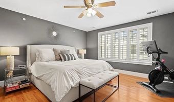 855 Lagrange St 7, Boston, MA 02132