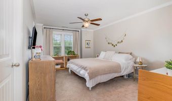 1405 Town Home Dr, Apex, NC 27502