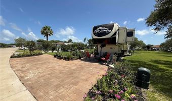 104 Augusta Cir, Aransas Pass, TX 78336