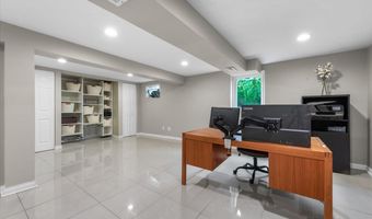 1832 W Woodland Ave, Addison, IL 60101