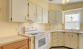 922 Hemlock St, Barefoot Bay, FL 32976