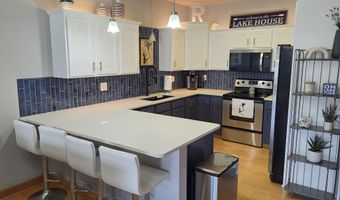 14 Iowa St A3, Arnolds Park, IA 51331