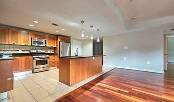2451 MIDTOWN Ave 219, Alexandria, VA 22303