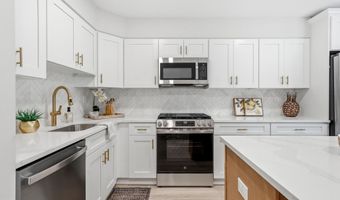 406 3RD St, Atco, NJ 08004