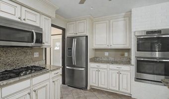 2186 Atkinson Rd, Biloxi, MS 39531