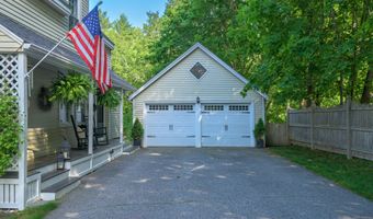259 Middle Rd, Falmouth, ME 04105