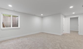 2016 Green Acres Dr, Adrian, MI 49221