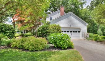 22 Pine Top Rd, Barrington, RI 02806