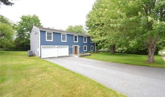 92 Trout Dr, Middletown, RI 02842