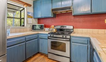 1590 Dorothea Ave, Fallbrook, CA 92028