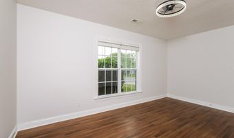 3715 Highland Dr, Ayden, NC 28513