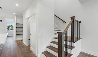 9191 Chapelle Cir, Anchorage, AK 99518