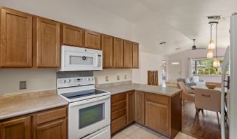 128 Oluea Cir, Kihei, HI 96753