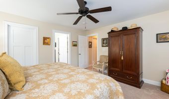 226 Villager Rd, Chester, NH 03036