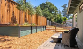 517 Sumner Ave, Aptos, CA 95003