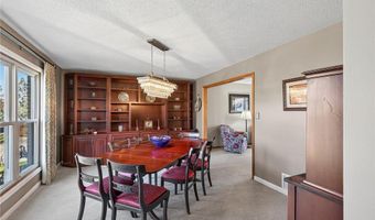 15716 Hayes Trl, Apple Valley, MN 55124