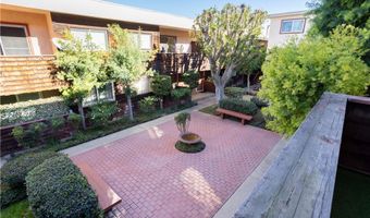 5414 Newcastle Ave 8, Encino, CA 91316