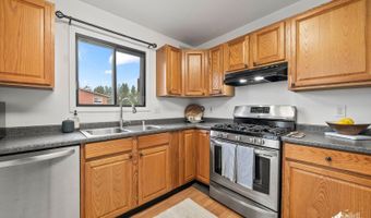 6860 Burlwood Dr, Anchorage, AK 99507