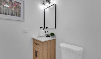 504 Thornlea Ct, Ballwin, MO 63011