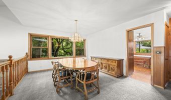 2110 E Eastman Ct, Arlington Heights, IL 60004