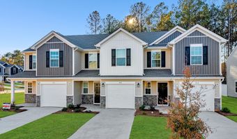 1072 B Dominy Ct, Camden, SC 29020