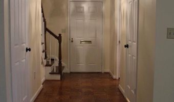 1019 N PITT St, Alexandria, VA 22314
