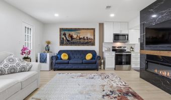 6382 PATIENCE Ct, Alexandria, VA 22315