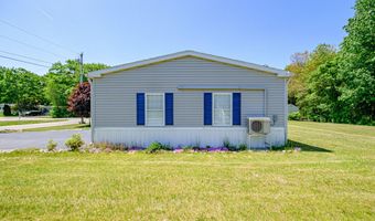 2 Windsor Dr, Alfred, ME 04002