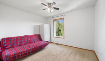 5048 Yuma Ln N, Plymouth, MN 55446