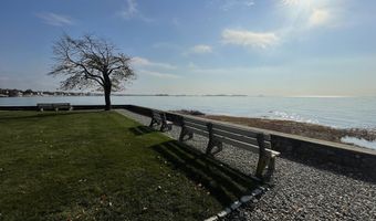 37 Seaview Ave, Branford, CT 06405