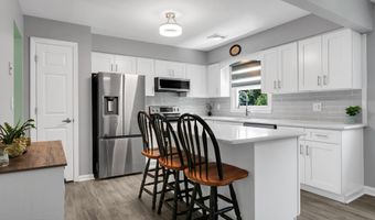 180 Grand Ave, Atlantic Highlands, NJ 07716