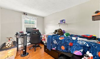 41 Taillon St, Bristol, CT 06010