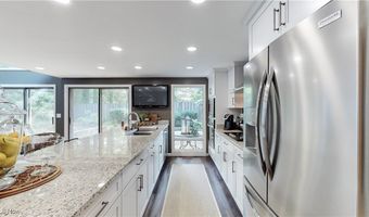 686-20 Fairington Ln, Aurora, OH 44202