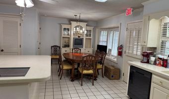 240 Whittle Cir, Ashburn, GA 31714