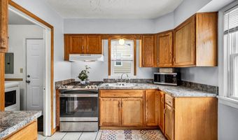 887 Reed Ave, Akron, OH 44306