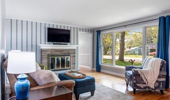190 Brookhaven Rd, North Kingstown, RI 02852