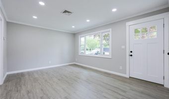 31 Forbes St, East Providence, RI 02915