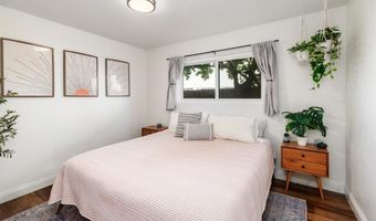 318 Juniper Ave 15, Carlsbad, CA 92008